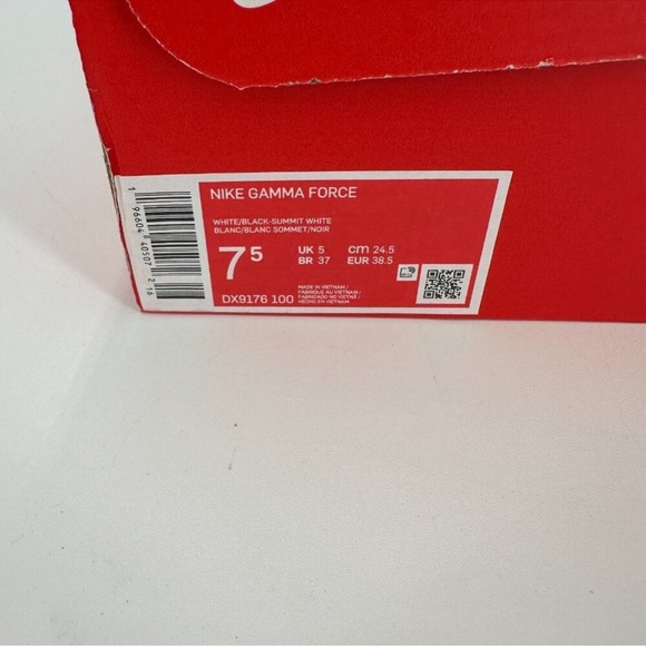 Nike Women's Gamma Force Sneakers sz 7.5 Lace-Up Shoes White/Black DX9176-100 - Picture 6 of 10